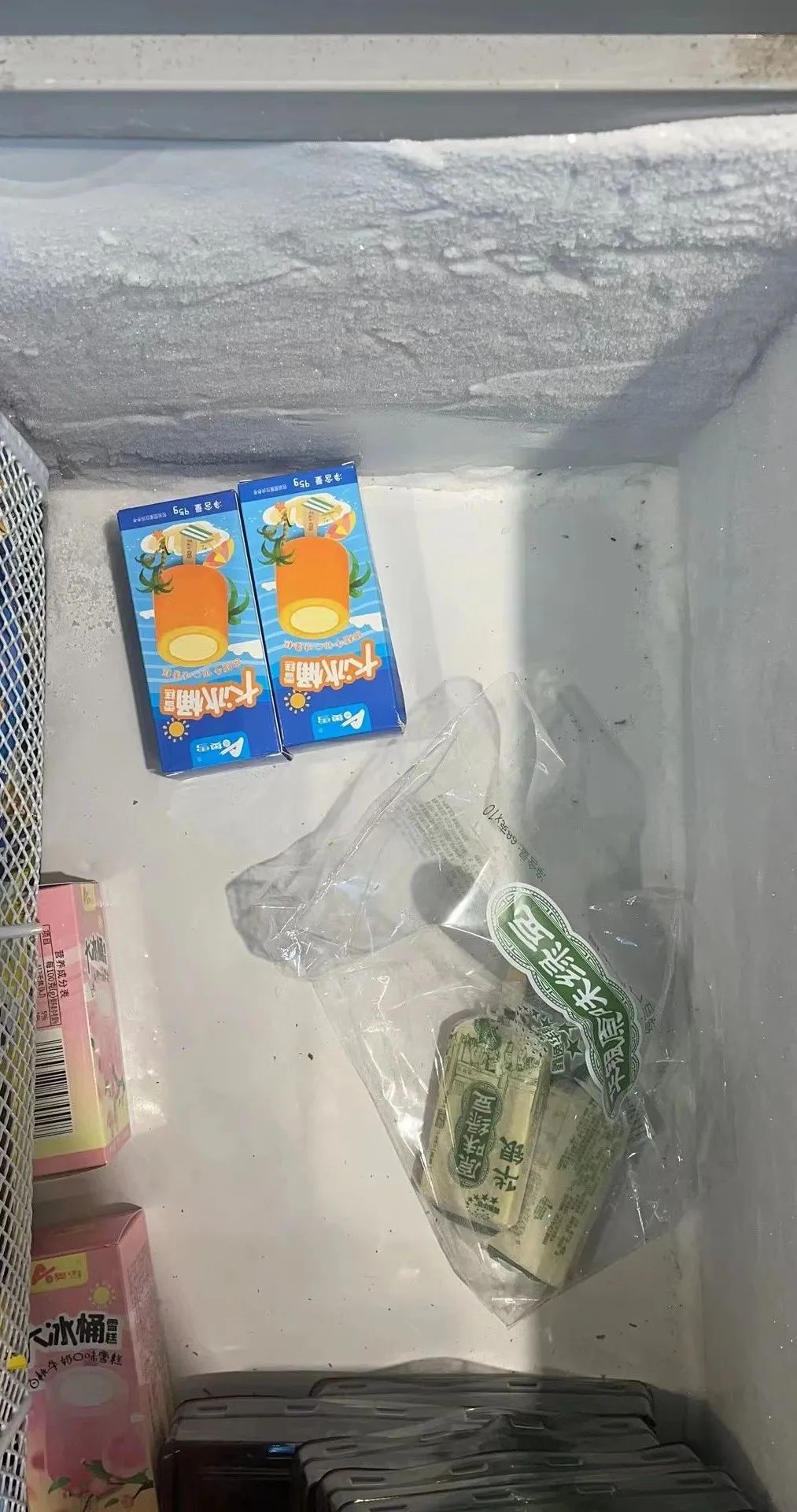雪糕抢疯了 部分产品已断货!奢侈品巨头跨界卖雪糕 售价1800元?官方回应
